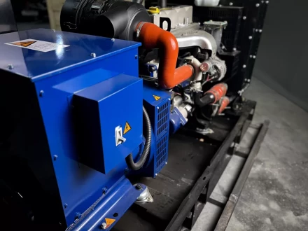 Дизельный генератор Vektor AD-120Y-T400 купить в Сургуте