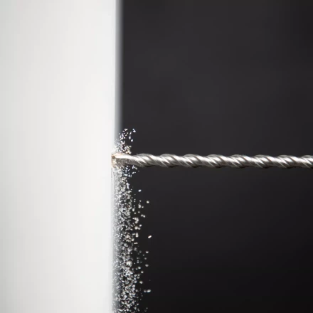 Бур по бетону Denzel, 10 x 210 мм, двойная спираль, три пылеотводящие кромки, 705017 купить в Сургуте