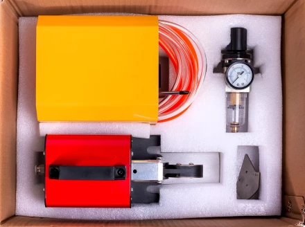 Пресс-клещи пневматические КВТ ПКП-10к для серийной опрессовки втулочных наконечников до 10 мм (85397) купить в Сургуте