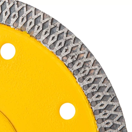 Диск алмазный отрезной Denzel 125 х 22,2мм, сплошной, супертонкий, горячий пресс, сухой/мокрый рез 73058 купить в Сургуте