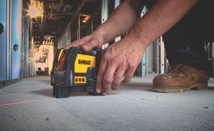 Нивелир лазерный DeWalt DW 0822 купить в Сургуте