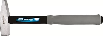 Молоток слесарный 600 г квадратный боек фибергласовая обрезиненная рукоятка GROSS 10277 купить в Сургуте